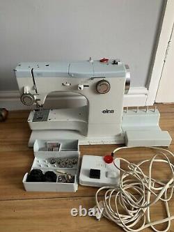 ELA SU SEWING MACHINE VINTAGE HEAVY DUTY With CASE AND PEDAL