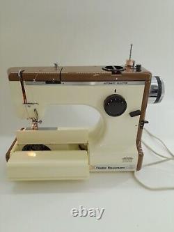 Frister Rossmann Portable Sewing Machine Cub 4 Heavy Duty Case & Pedal Working
