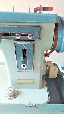 Jones Heavy Duty Semi Industrial Sewing Machine. Leather, Upholstery Sailmaker