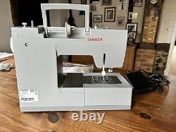 SINGER 4432 Heavy Duty Sewing Machine with bag