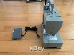 Singer 4452 Heavy Duty Sewing Machine + Accessories