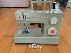 Singer 4452 Heavy Duty Sewing Machine + Accessories