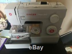 Singer Heavy Duty 4411 sewing machine
