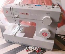 Singer Heavy Duty 4423 Electric Sewing Machine + Foot Pedal Hardly Used Working