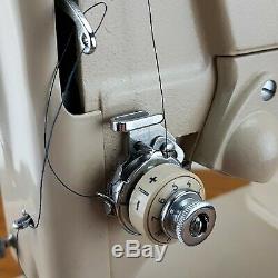 Singer Semi Industrial Heavy Duty Straight and Zig Zag Metal Sewing Machine