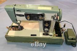 Vintage Heavy Duty BELEVDERE ADLER Sewing Machine Model 850-B